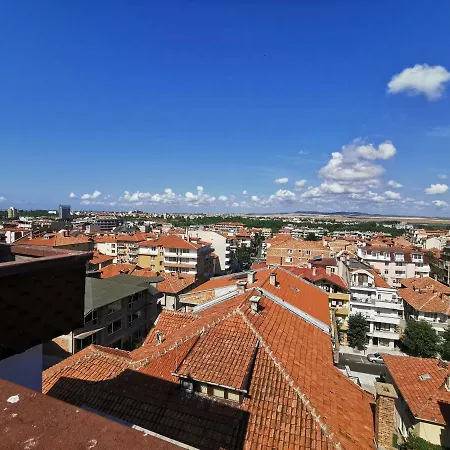 Alexandrov アパート *